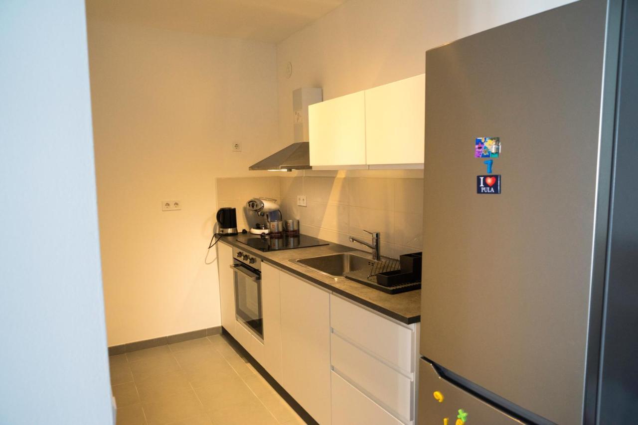 Ferienwohnung Helena Premantura Exterior foto